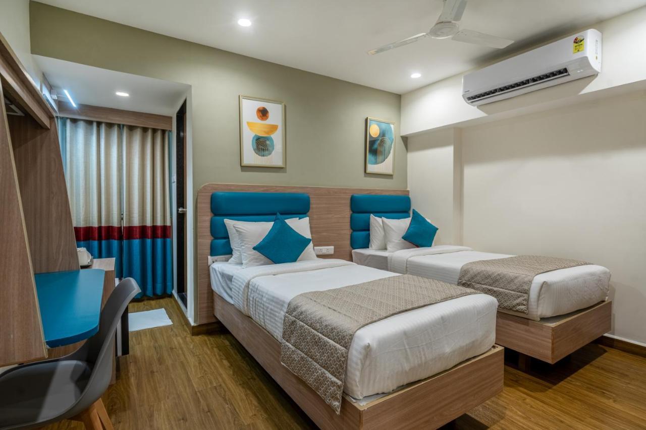 ホテル Viera Elite - Jubilee Hills ハイデラバード エクステリア 写真