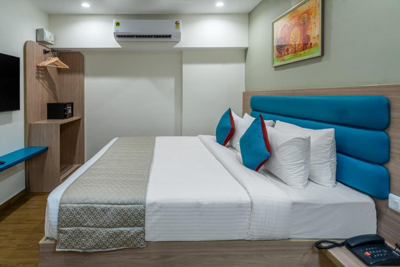 ホテル Viera Elite - Jubilee Hills ハイデラバード エクステリア 写真