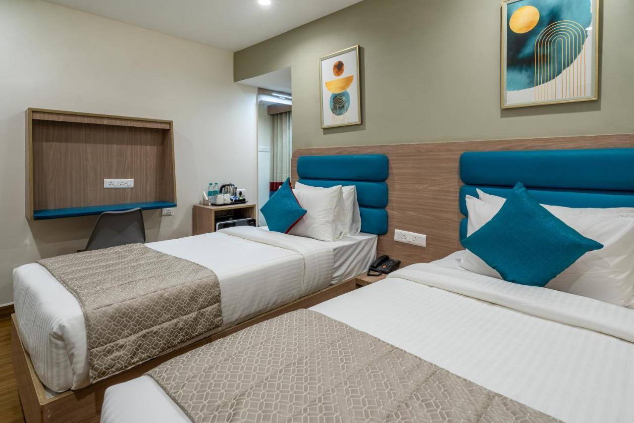 ホテル Viera Elite - Jubilee Hills ハイデラバード エクステリア 写真