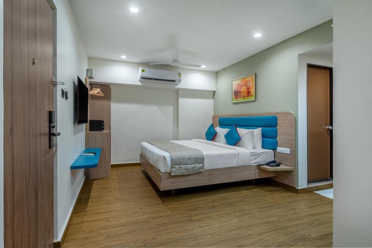 ホテル Viera Elite - Jubilee Hills ハイデラバード エクステリア 写真