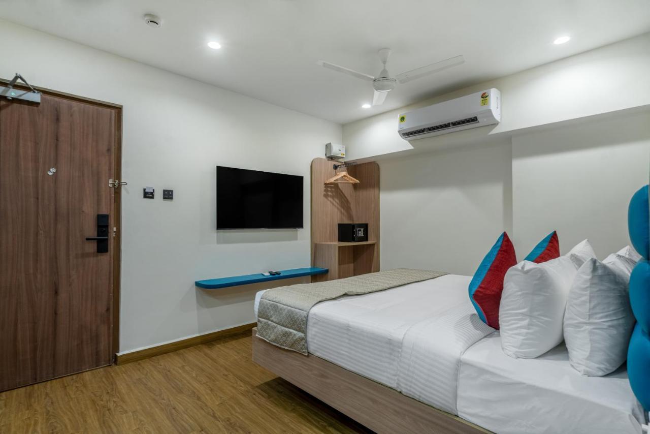 ホテル Viera Elite - Jubilee Hills ハイデラバード エクステリア 写真