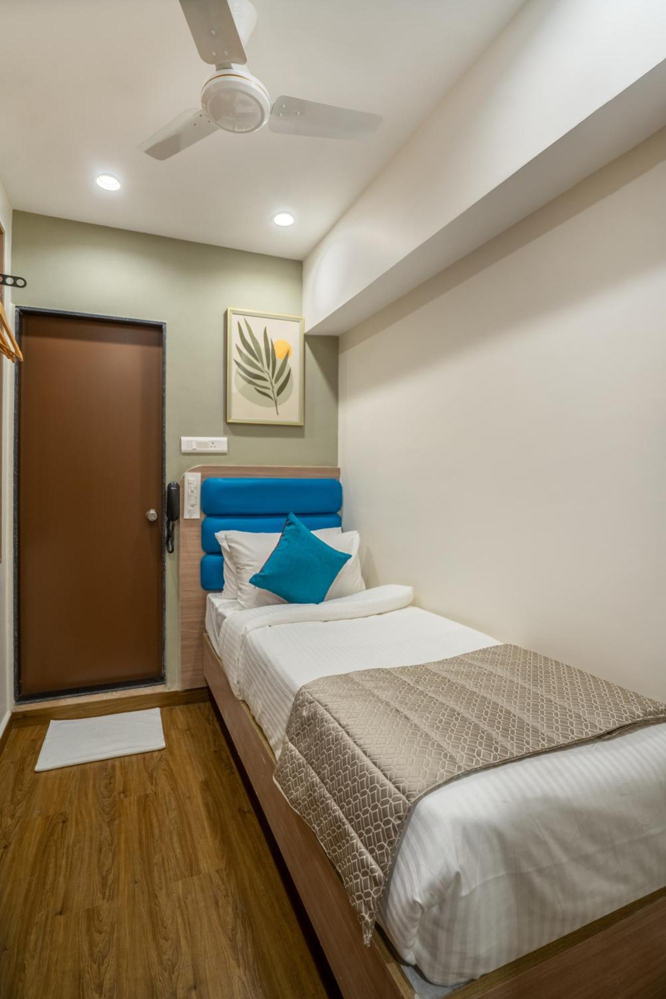 ホテル Viera Elite - Jubilee Hills ハイデラバード エクステリア 写真